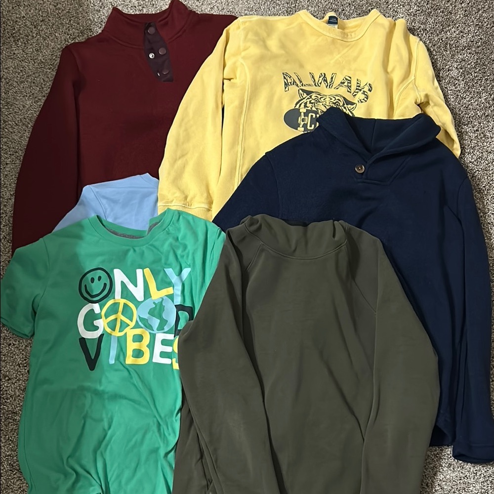 6 Old Navy shirts